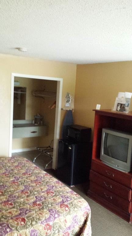 Sunbelt Lodge Motel Abbeville Buitenkant foto