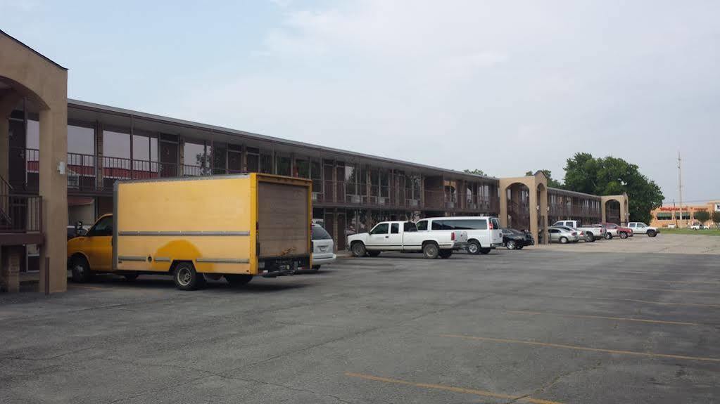 Sunbelt Lodge Motel Abbeville Buitenkant foto